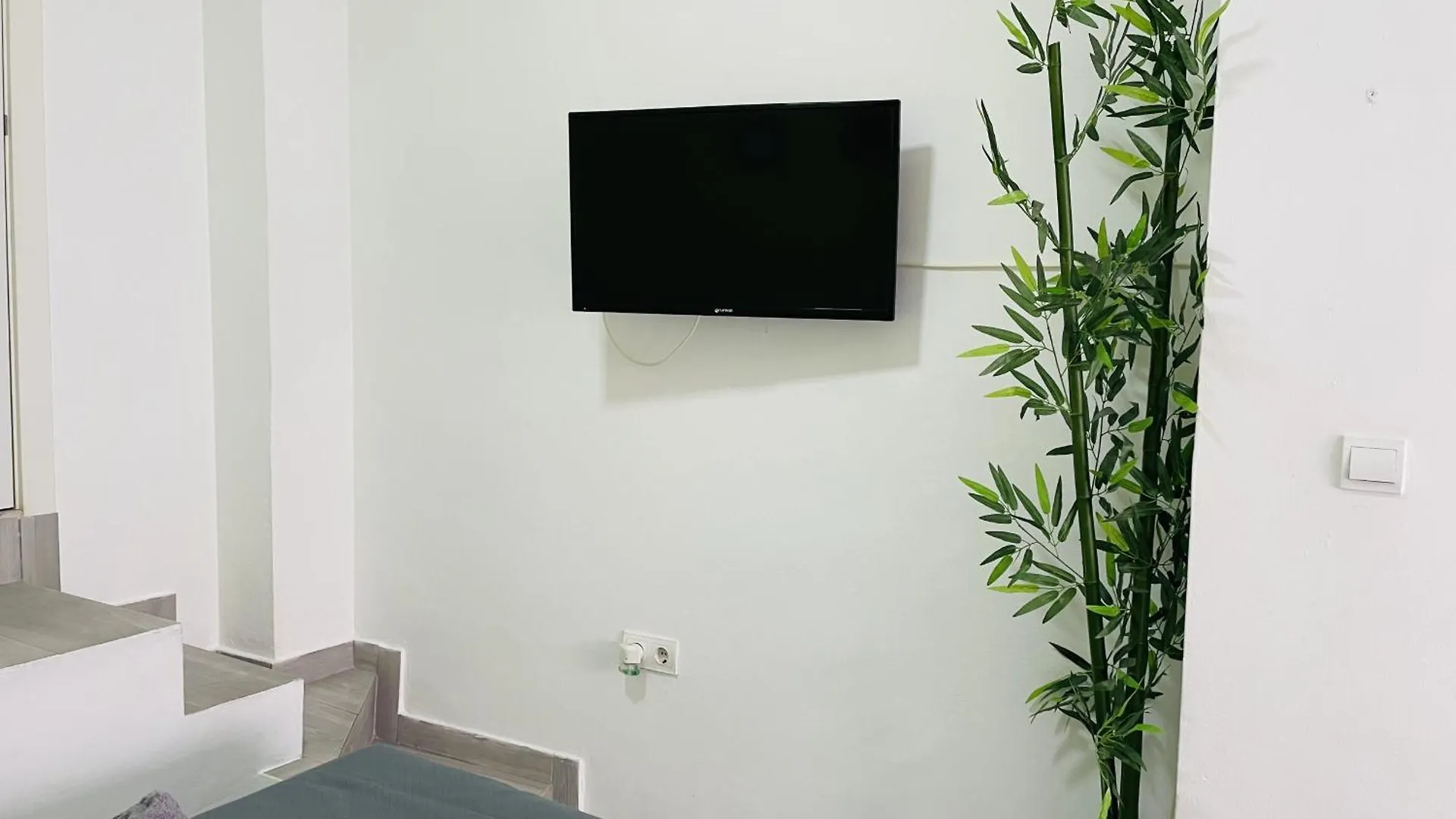 Estudio Jimena Burriana En El Centro De Nerja Apartment